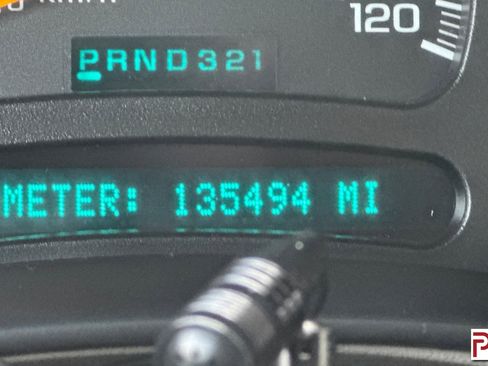 Used 2005 Chevrolet Silverado 2500 LT w/ Heavy-Duty Power Package image 29