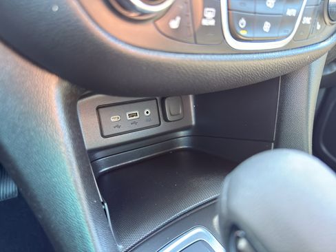 Used 2024 Chevrolet Equinox LT w/ LPO, Floor Liner Package AWD/4WD image 20