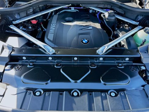 New 2026 BMW X5 sDrive40i w/ M Sport Package image 25