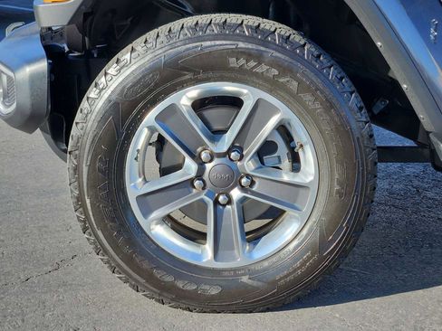 Used 2022 Jeep Wrangler Unlimited Sahara w/ LED Lighting Group image 13