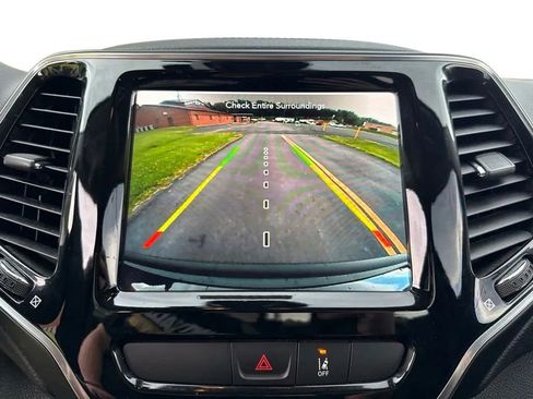 Used 2022 Jeep Cherokee Limited w/ Elite Package AWD/4WD image 22