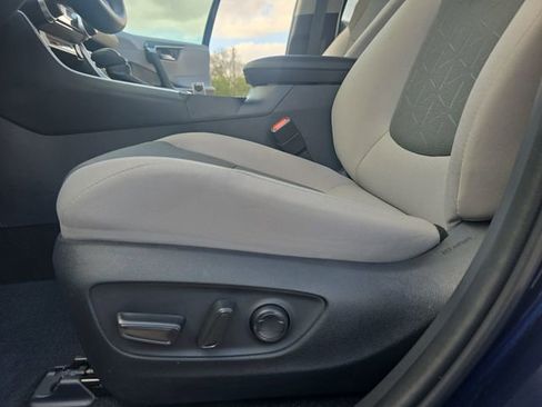 Certified 2025 Toyota RAV4 XLE image 29