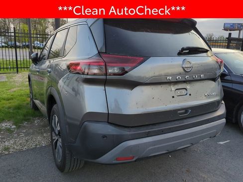 Used 2023 Nissan Rogue SV image 4