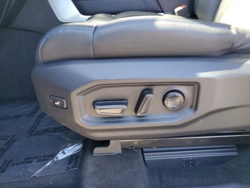 Used 2023 Toyota Tundra Platinum image 13