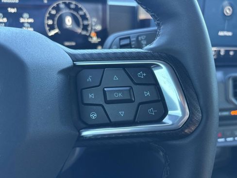 Used 2024 Ford Mustang Coupe image 14