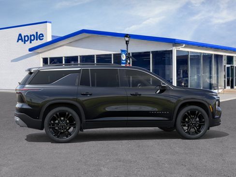 New 2026 Chevrolet Traverse LT FWD image 5