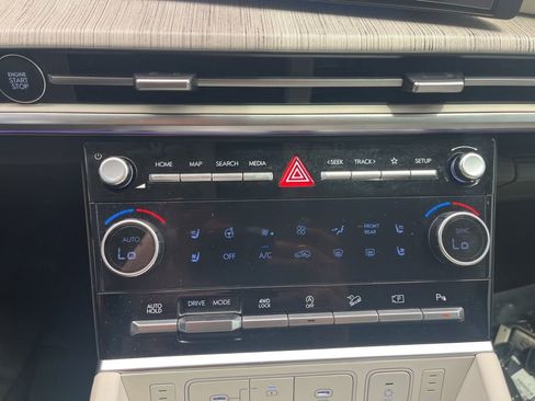 Used 2025 Hyundai Santa Fe Calligraphy image 26