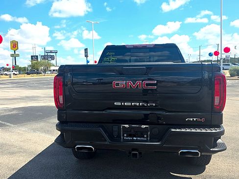 Used 2024 GMC Sierra 1500 AT4 w/ Technology Package AWD/4WD image 13