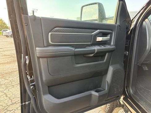 New 2026 RAM 2500 Big Horn AWD/4WD image 14