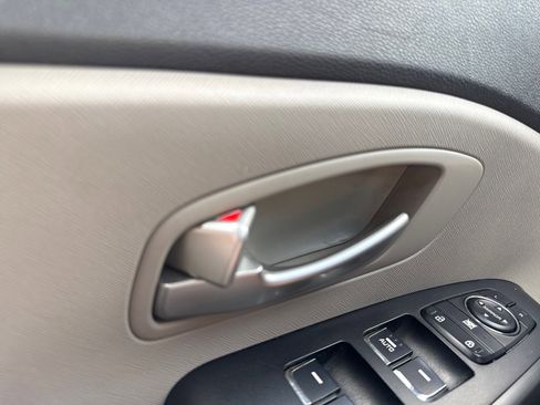 Used 2020 Kia Sedona LX FWD image 26