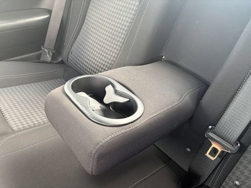 Used 2023 Dodge Challenger SXT RWD image 13