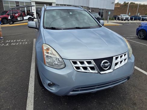 Used 2011 Nissan Rogue SV w/ Premium Pkg FWD image 8