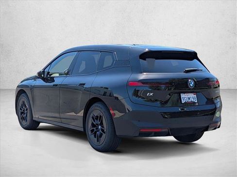 Used 2024 BMW iX xDrive50 AWD/4WD image 8