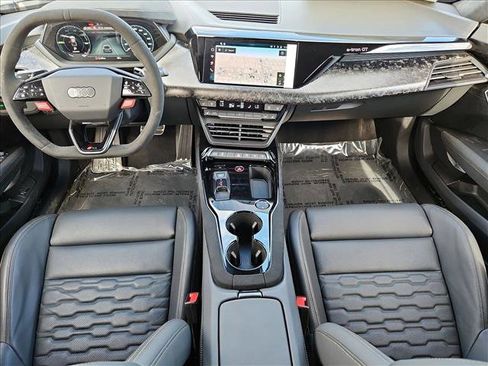 New 2025 Audi RS e-tron GT performance image 15