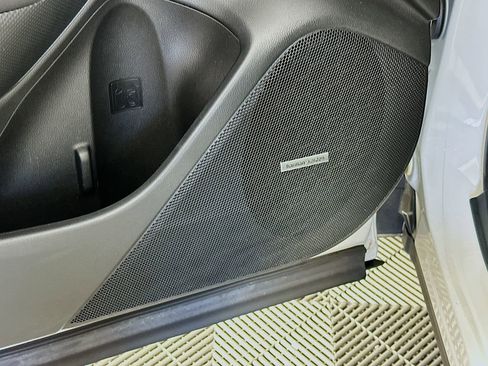 Used 2023 Subaru Forester Touring image 25