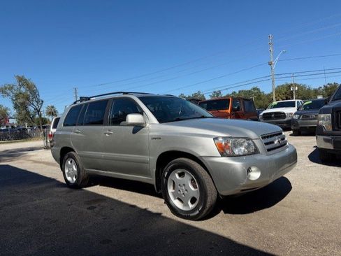 Used 2004 Toyota Highlander Limited image 3