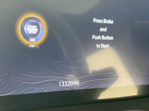 Used 2023 Jeep Grand Cherokee Altitude image 12