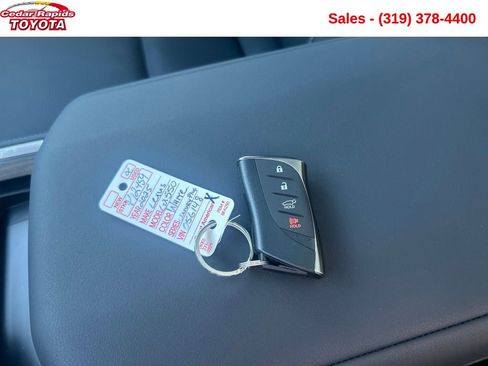 Used 2025 Lexus GX 550 w/ Cold Area Package image 27