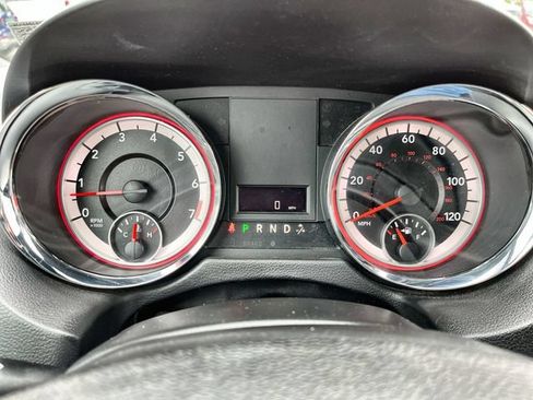 Used 2019 Dodge Grand Caravan SXT FWD image 12