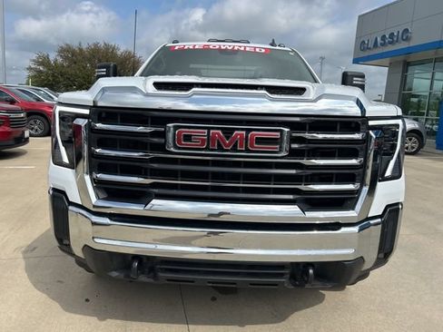 Used 2024 GMC Sierra 3500 SLE w/ SLE Convenience Package AWD/4WD image 2