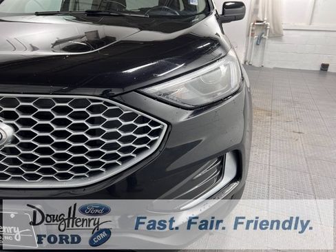 Used 2023 Ford Edge SEL image 11