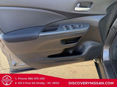 Used 2015 Honda CR-V LX image 11