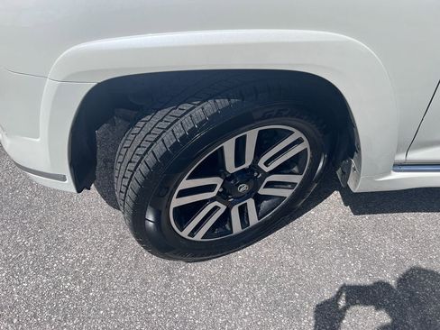 Used 2022 Toyota 4Runner Limited AWD/4WD image 31