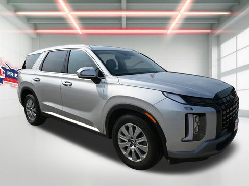 Used 2025 Hyundai Palisade SEL FWD image 4