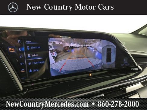 Used 2023 Cadillac Escalade V w/ LPO, ONYX Package image 39