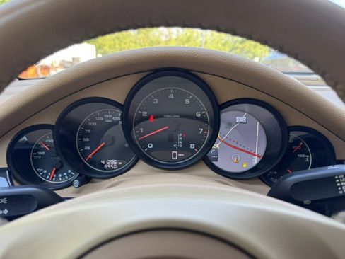 Used 2014 Porsche Panamera image 26