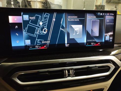 Used 2024 BMW 330i Sedan w/ Premium Package image 22