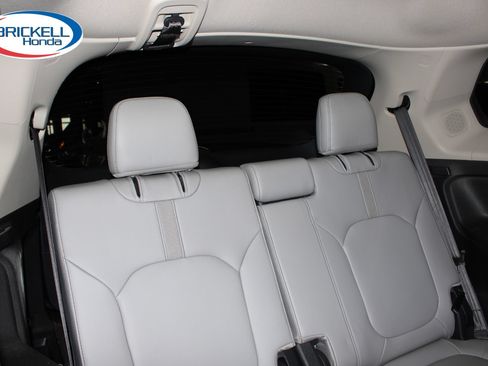 Used 2023 Honda Pilot Touring image 22