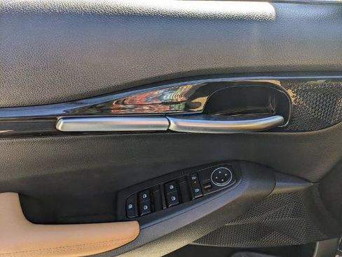 Used 2024 Kia Seltos EX FWD image 16