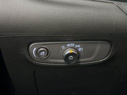 Used 2025 Buick Encore GX Preferred image 17