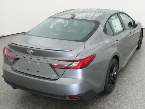 New 2026 Toyota Camry SE FWD image 4
