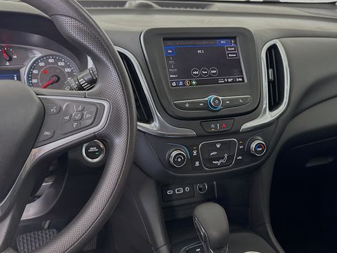 Used 2022 Chevrolet Equinox LT AWD/4WD image 18