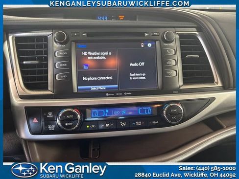 Used 2017 Toyota Highlander Plus AWD/4WD image 15
