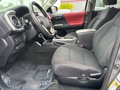 Used 2022 Toyota Tacoma SR5 image 5