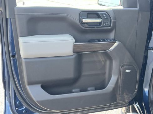 Used 2019 GMC Sierra 1500 SLT w/ SLT Premium Plus Package AWD/4WD image 23