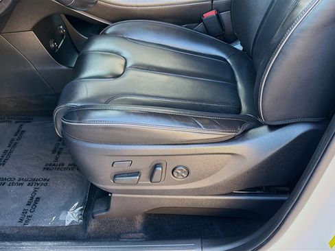 Used 2022 Hyundai Palisade Calligraphy image 18