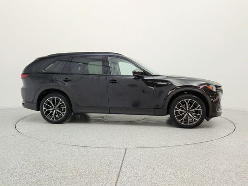 Used 2025 MAZDA CX-70 Plug-In Hybrid w/ Premium Pkg AWD/4WD image 4