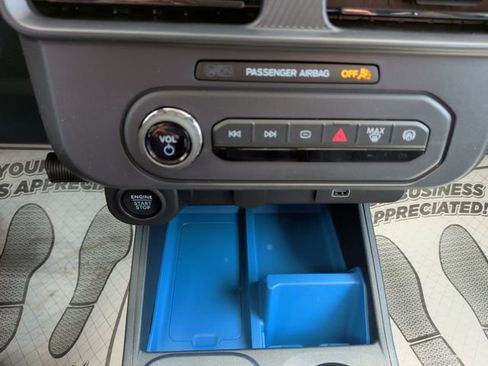 New 2026 Ford Maverick XLT AWD/4WD image 15