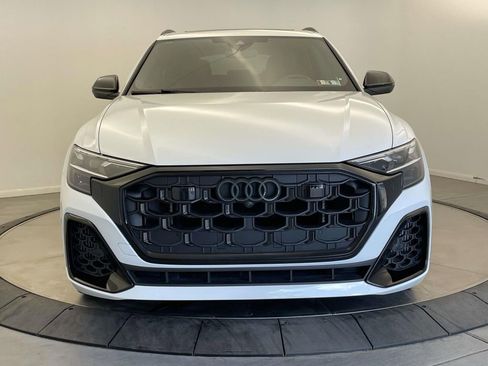 Used 2025 Audi SQ8 Premium Plus w/ 23" Wheel Package AWD/4WD image 10