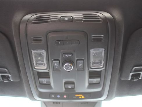 Used 2021 Cadillac Escalade Sport Platinum AWD/4WD image 38