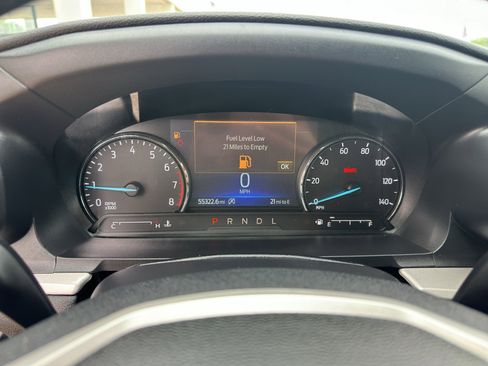 Used 2023 Ford Explorer XLT w/ Equipment Group 202A AWD/4WD image 17