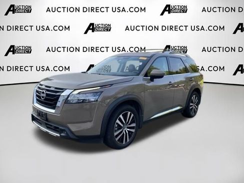 Used 2023 Nissan Pathfinder Platinum AWD/4WD image 1
