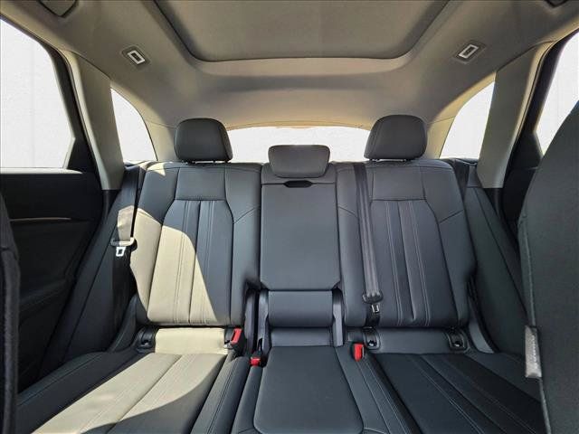 New 2025 Audi Q5 Premium w/ Convenience Package AWD/4WD image 15