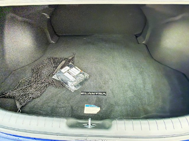 Used 2024 Hyundai Elantra SEL FWD image 24