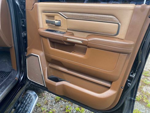 Used 2019 RAM 2500 Limited AWD/4WD image 49