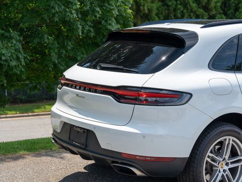 Used 2019 Porsche Macan AWD/4WD image 13